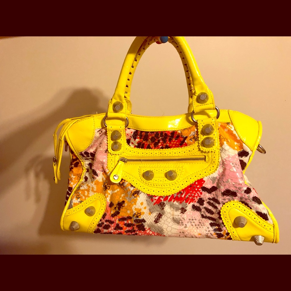 Buckle purse